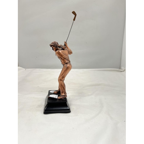 67 - A LADY GOLFER TROPHY ON A WOODEN PLINTH HEIGHT 16.5CM