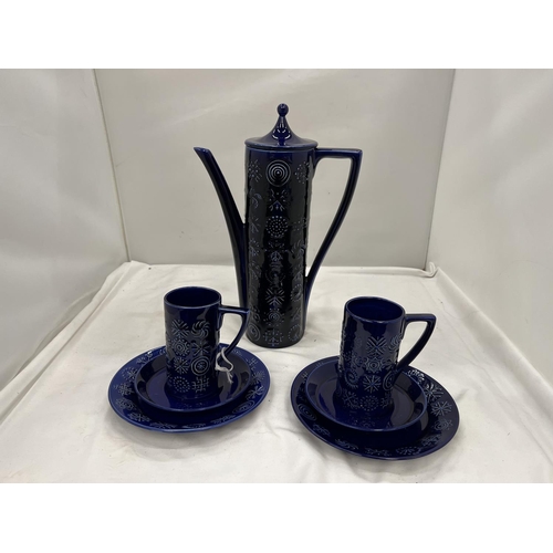 85 - A PORTMEIRION DEEP BLUE 'TOTEM' COFFEE SET TO INCLUDE COFFEE POT, CREAM JUG, SUGAR BOWL, SIX SIDE PL... 