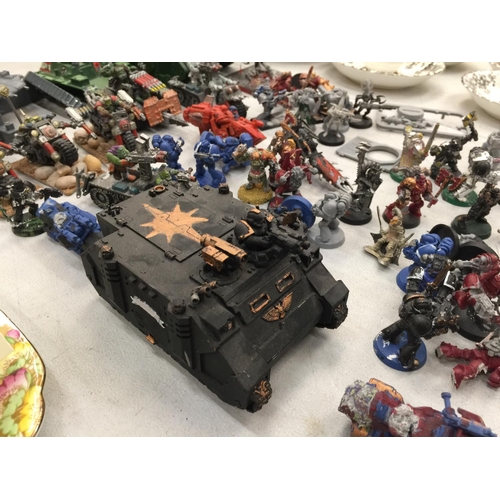 151 - A LARGE COLLECTION OF WARHAMMER FIGURES AND VEHICLES