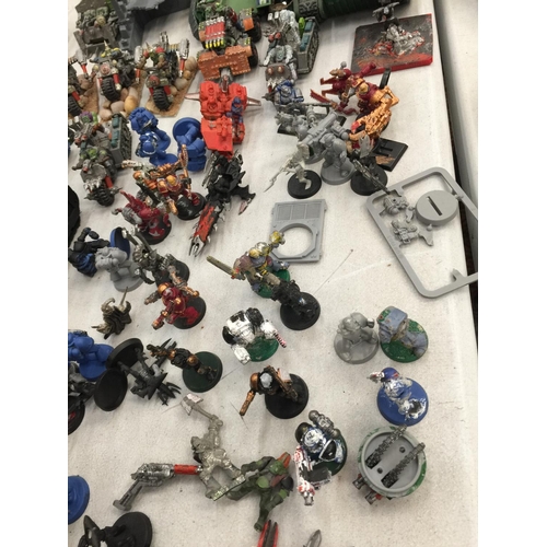 151 - A LARGE COLLECTION OF WARHAMMER FIGURES AND VEHICLES