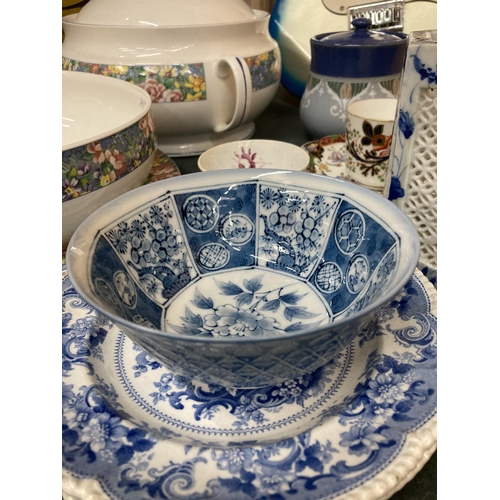 290 - A LARGE ROYAL STAFFORD LIDDED TUREEN, BOWL AND SERVING PLATE PLUS BLUE AND WHITE CERAMICS, ORIENTAL ... 