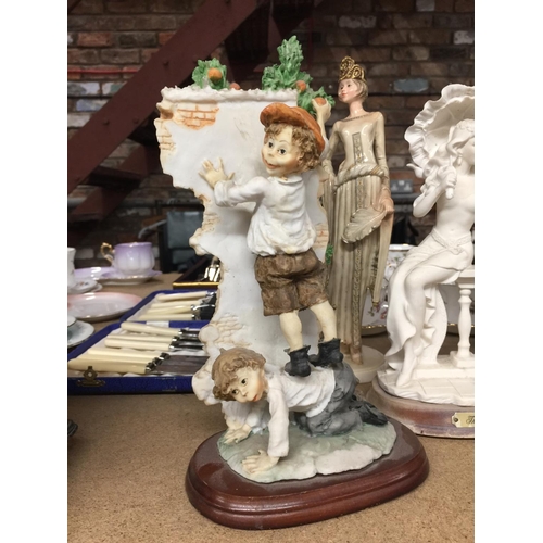 389 - A QUANTITY OF FIGURINES TO INCLUDE ART DECO STYLE