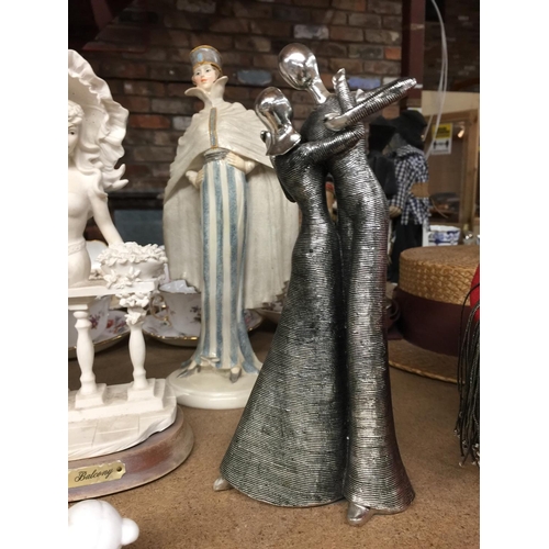 389 - A QUANTITY OF FIGURINES TO INCLUDE ART DECO STYLE