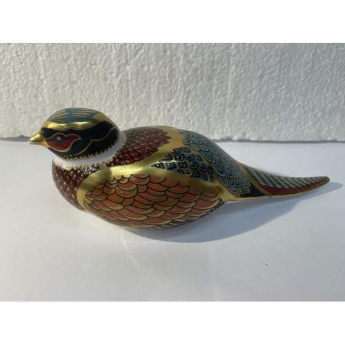 711 - A ROYAL CROWN DERBY WOODLAND PHEASANT WITH GOLD COLOURED STOPPER