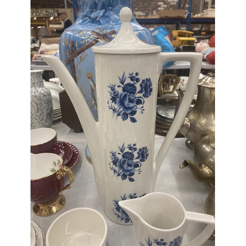 139 - A PORTMEIRION PART COFFEE SET IN WHITE WITH A BLUE FLORAL PATTERN TO INCLUDE A COFFEE POT, CREAM JUG... 