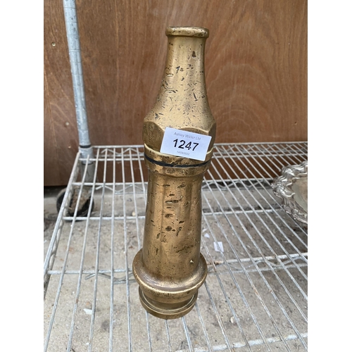 1247 - A LARGE VINTAGE BRASS FIRE HOSE NOZZLE