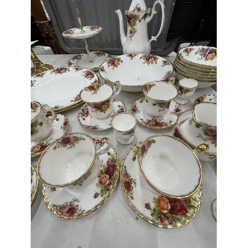 3 - A LARGE COLLECTION OF ROYAL ALBERT OLD COUNTRY ROSES TO INCLUDE A COFFEE SET, CAKE STAND, BOWLS, EGG... 