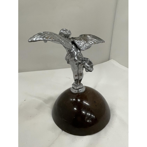 6 - A CHROME CAR MASCOT ON A WOODEN BASE HEIGHT 19CM