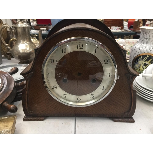 187 - FIVE VINTAGE MAHOGANY CASED CLOCKS TO INCLUDE METAMEC, SMITHS, ETC - SOME A/F