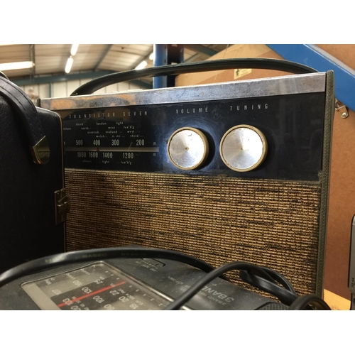 204 - A ROBERTS 'REVIVAL' VINTAGE RADIO, VINTAGE MARCONI TRANSISTOR RADIO, POCKET DAB RADIO, ETC