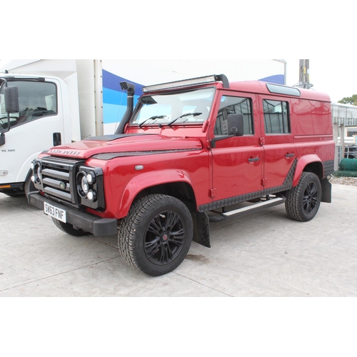 170 - A 2013 LAND ROVER DEFENDER 110 XS TDCI (2.2) DIESEL MANUAL. REGISTRATION SW63 FNF. 119,000 MILES - S... 