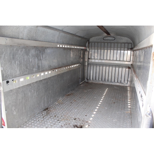 212 - A BATESON 12FT CATTLE TRAILER WITH INTERNAL SEPERATION GATES BUT NO BACK GATES  + VAT