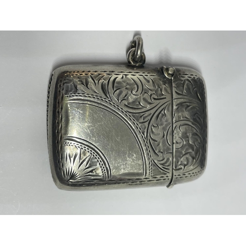 664 - A HALLMARKED BIRMINGHAM 1913 SILVER VESTA CASE BY W.J.A, WEIGHT 30.3G