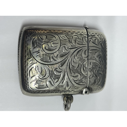 664 - A HALLMARKED BIRMINGHAM 1913 SILVER VESTA CASE BY W.J.A, WEIGHT 30.3G