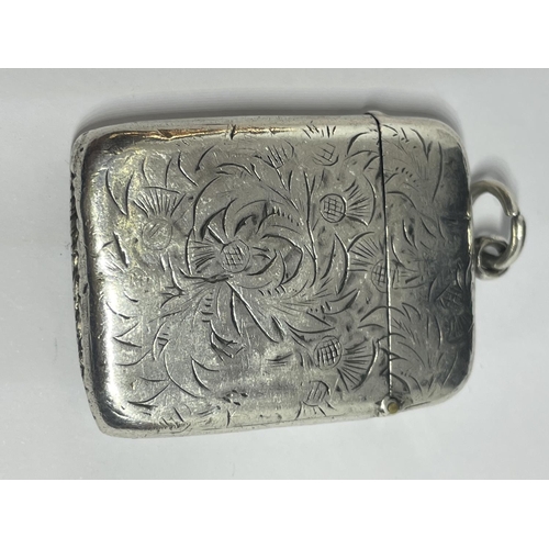 665 - A HALLMARKED BIRMINGHAM SILVER VESTA CASE BY J.W.H, WEIGHT 25G