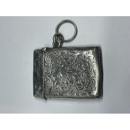 668 - A HALLMARKED BIRMINGHAM SILVER VESTA CASE WEIGHT 25.2G