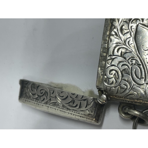 668 - A HALLMARKED BIRMINGHAM SILVER VESTA CASE WEIGHT 25.2G