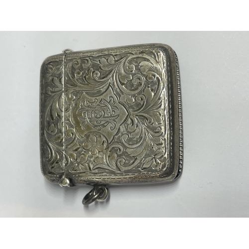 669 - A HALLMARKED BIRMINGHAM SILVER VESTA CASE WEIGHT 38.8G