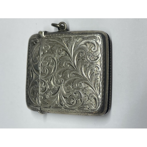 669 - A HALLMARKED BIRMINGHAM SILVER VESTA CASE WEIGHT 38.8G