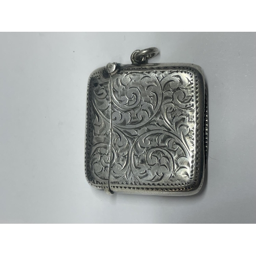 671 - A HALLMARKED BIRMINGHAM 1910 SILVER VESTA CASE BY J.H WEIGHT 20G