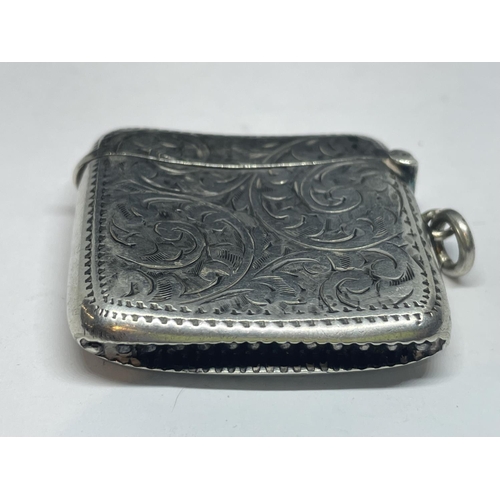 671 - A HALLMARKED BIRMINGHAM 1910 SILVER VESTA CASE BY J.H WEIGHT 20G