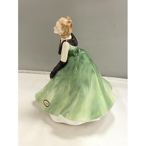 817 - A ROYAL DOULTON FIGURE VANESSA HN 3198