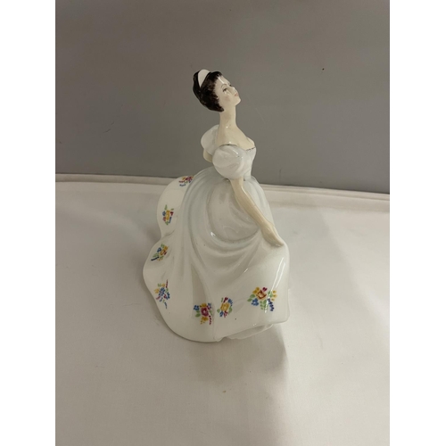 822 - A ROYAL DOULTON FIGURE KATE HN 2789