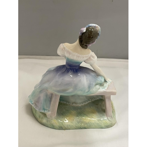 826 - A ROYAL DOULTON FIGURE GISELLE HN 2139