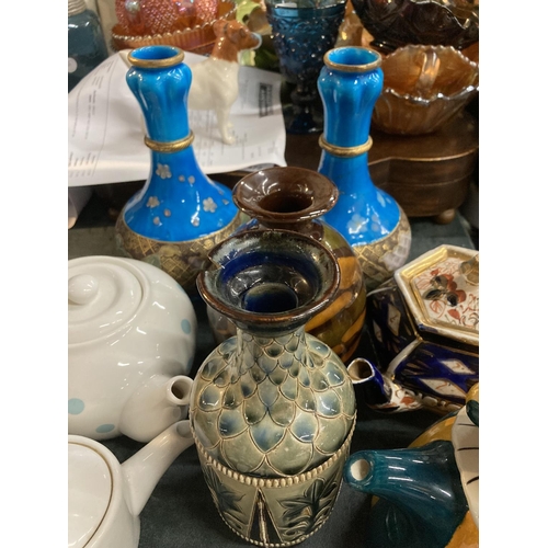 224A - A COLLECTION OF CERAMIC ITEMS TO INCLUDE A TONY WOOD 'MR PUNCH' TEAPOT, TURQUOISE VASES, STUDIO POTT... 