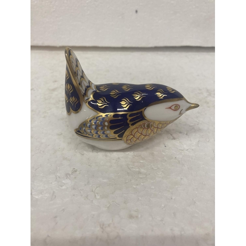 741 - A VINTAGE COLLECTIBLE ROYAL CROWN DERBY WREN PAPERWEIGHT (MISSING STOPPER)