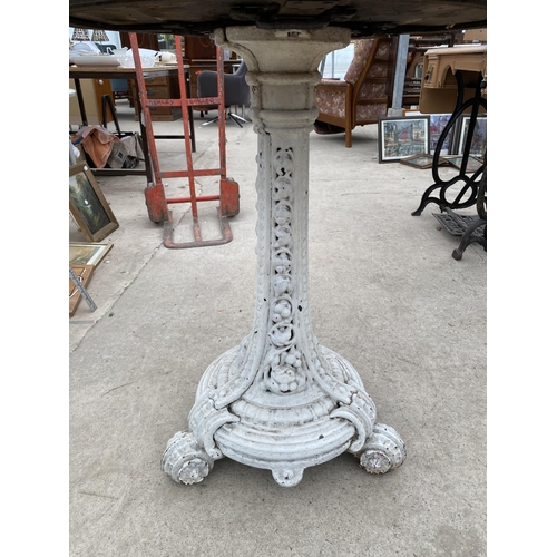 1371 - A 19TH CENTUARY COALBROOKDALE CAST IRON TABLE BASE WITH WOODEN TOP ON SCROLL FEET AND THE COLUMN DEC... 