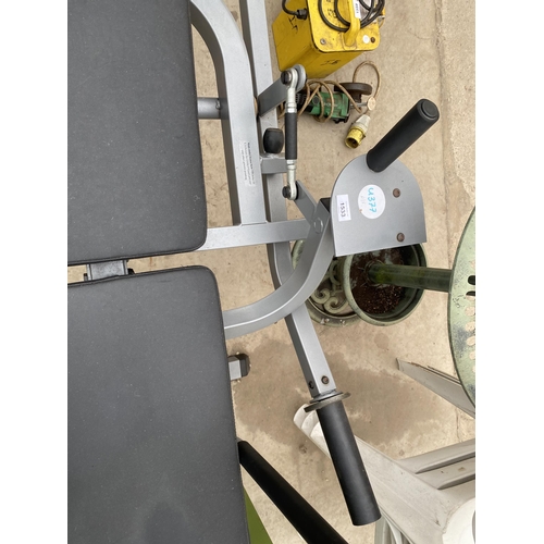 1533 - A HEAVY DUTY ABS EXERECISE BENCH