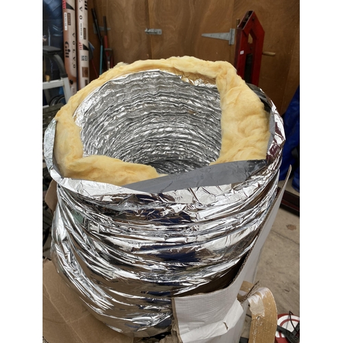 1590 - A LARGE INSULATED EXTRACTOR VENT