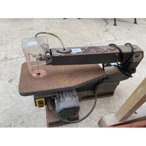 1593 - A PERFORMANCE ELECTRIC SCROLL SAW