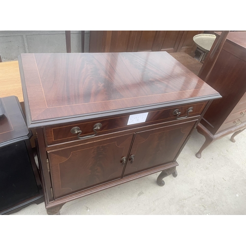 2302 - A MAHOGANY AND INLAID STEREO CABINET, TWO SPEAKER CASES, TWO SPEAKERS AND CABINET ON CABRIOLE LEGS