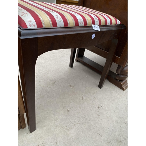 2507 - A STAG MINSTREL DRESSING STOOL