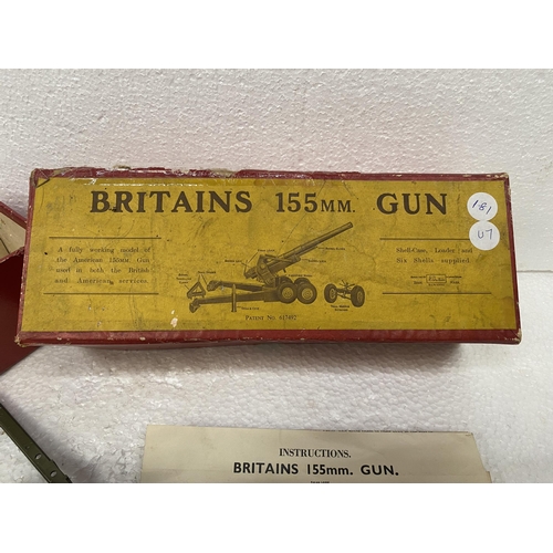 2801 - A BRITAINS DIECAST 155 MM GUN WITH ORIGINAL BOX, ACCESSORIES AND INSTRUCTION SHEET