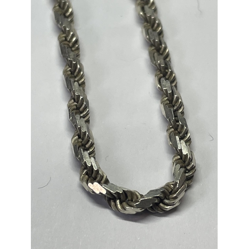 700 - A SILVER NECKLACE LENGTH 24 INCHES