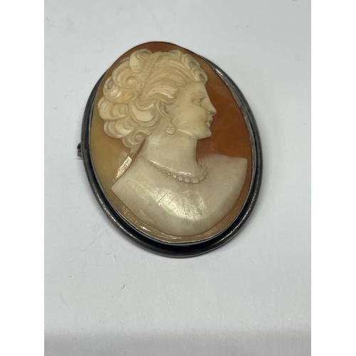 701 - TWO SILVER BROOCHES TO INCLUDE A CAMEO