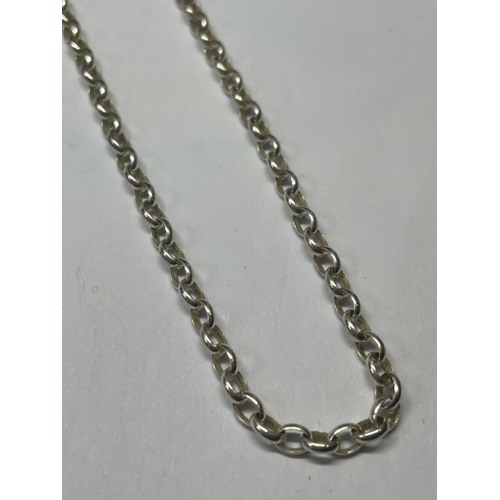 712 - A MARKED SILVER NECKLACE