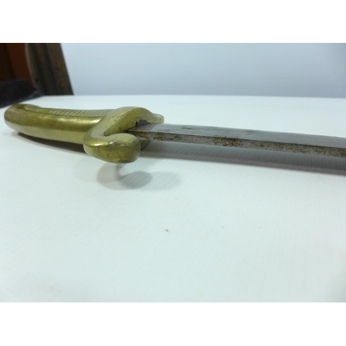 471 - A SOLID BRASS HILTED INFANTRY HANGER 68CM BLADE