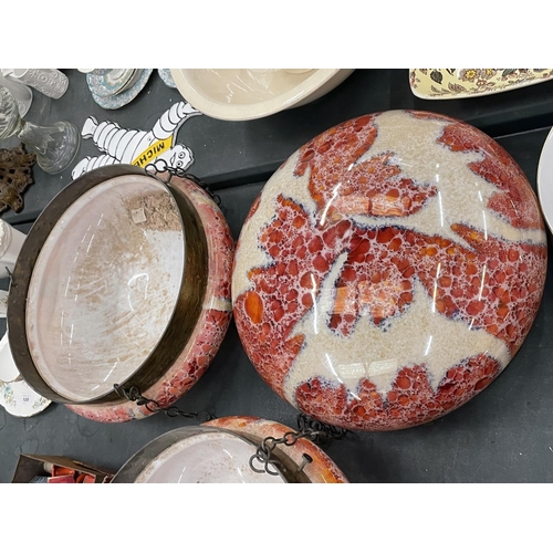 105 - THREE LARGE RETRO CEILING LIGHT SHADES IN MOTTLED ORANGE, RED AND CREAM WITH HANGING CHAINS DIAMETER... 