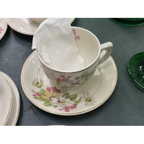 114 - A QUANTITY KIRKLANDS EMBASSY WARE TO INCLUDE FLORAL PATTERN CUPS, SAUCERS AND SIDE PLATES