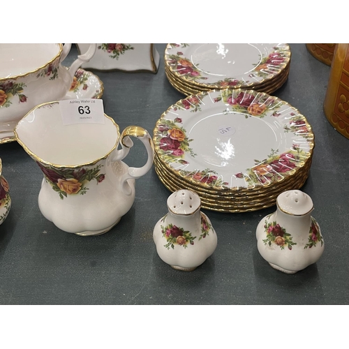 63 - A QUANTITY OF ROYAL ALBERT 'OLD COUNTRY ROSES' TO INCLUDE A CLOCK, CAKE PLATES, SIDE PLATES, SAUCE B... 