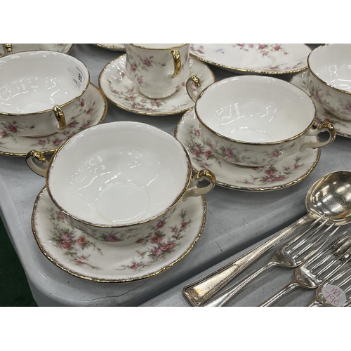 85 - A LARGE QUANTITY OF PARAGON/ROYAL ALBERT 'VICTORIANA ROSE' TO INCLUDE TUREENS, CUPS, SAUCERS, PLATTE... 