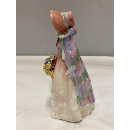 872 - A ROYAL DOULTON FIGURE GRANNYS SHAWL HN 1642