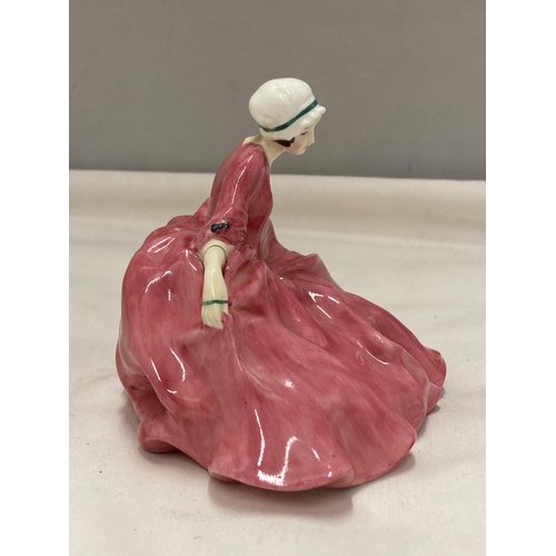 875 - A ROYAL DOULTON FIGURINE POLLY PEACHAM HN 549 (A/F - CRACKED)