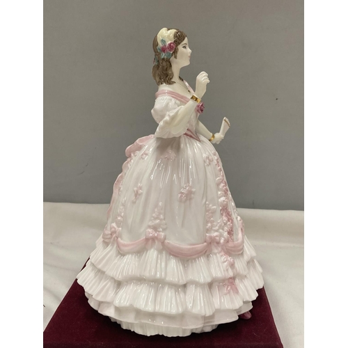 898 - A LIMITED EDITION ROYAL WORCESTER FIGURE THE MASQUERADE BEGINS 2962/12500 - THUMB A/F