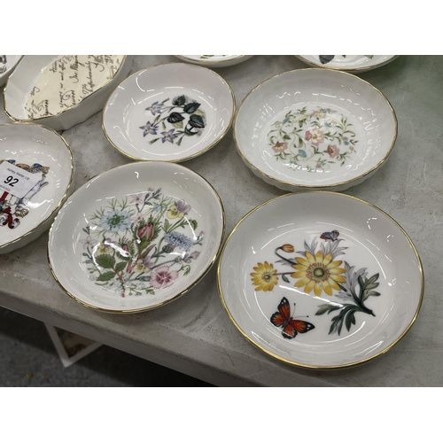 92 - A QUANTITY OF TRINKET/PIN DISHES TO INCLUDE WEDGWOOD, COALPORT, AYNSLEY, ETC