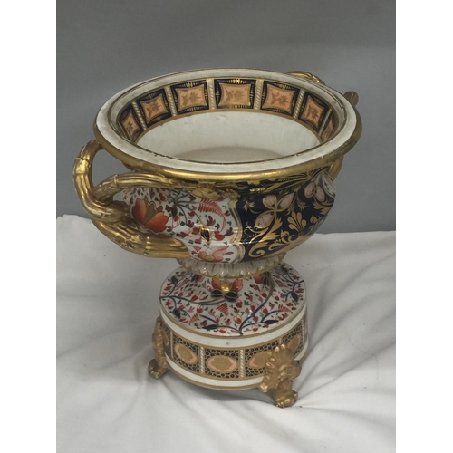 146 - A MID 19TH CENTURY PORCELAIN CAMPANA SHAPED URN ON STAND WITH ELABORATE GILT DECORATION, HEIGHT 32CM... 